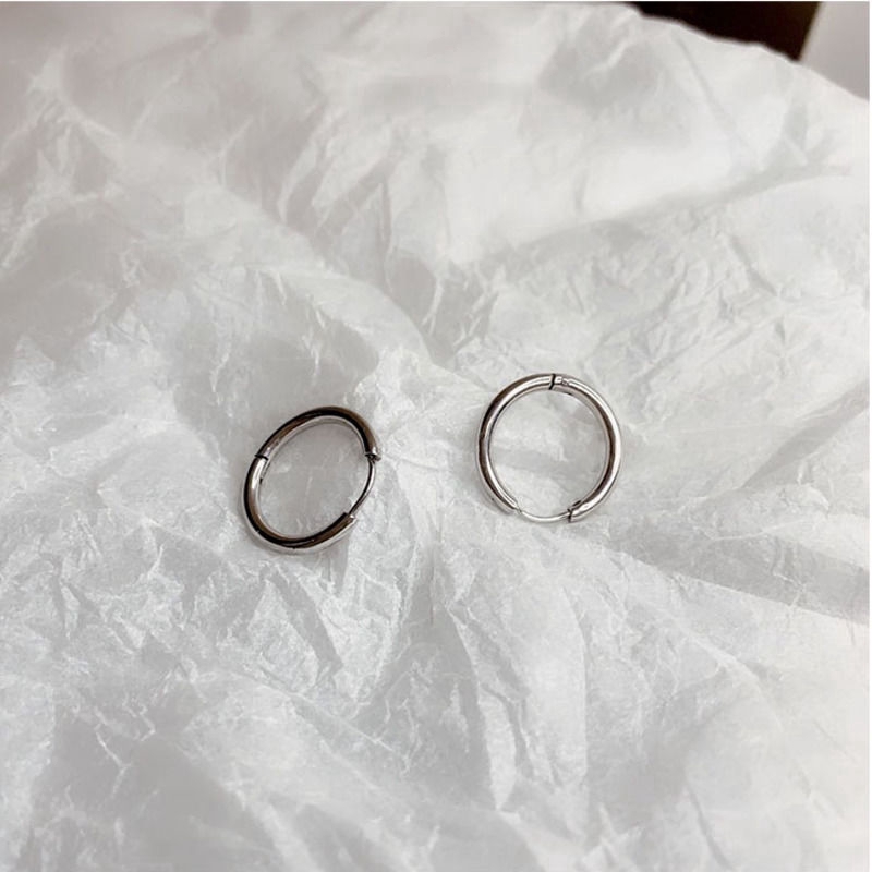 Khuyên tai tròn kiểu dáng thời trang