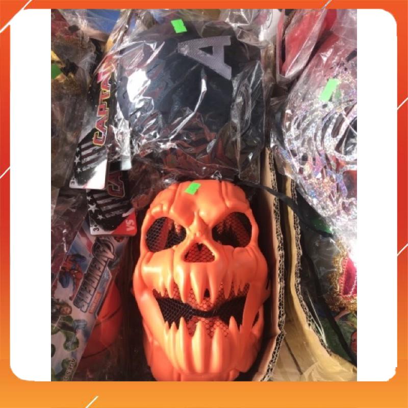 Mặt nạ Halloween