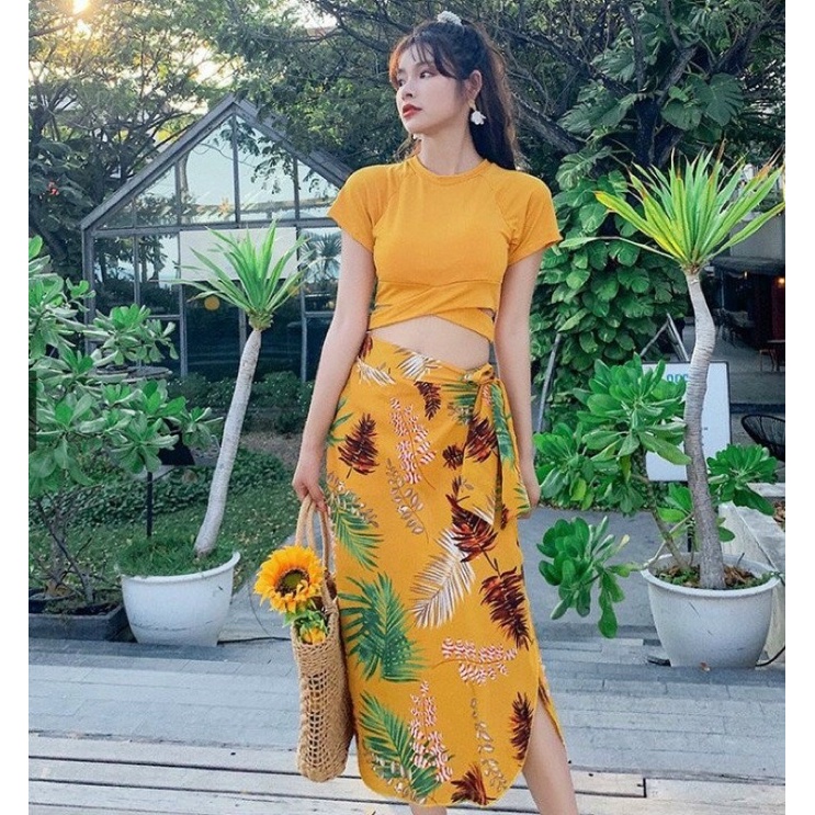 Bộ áo tắm 2 mảnh kèm khăn sang chảnh