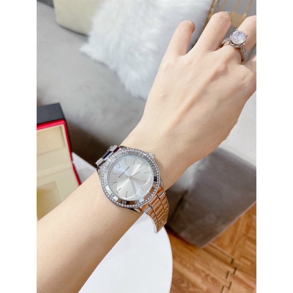 Đồng hồ nữ Michael Kors dây thép không gỉ viền đính đá sang trọng quý phái mã MK3384