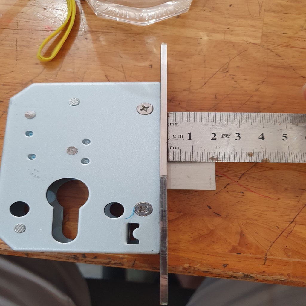 Khóa cửa thủy lực nhôm,gỗ,sắt hộp lõi đồng cao cấp