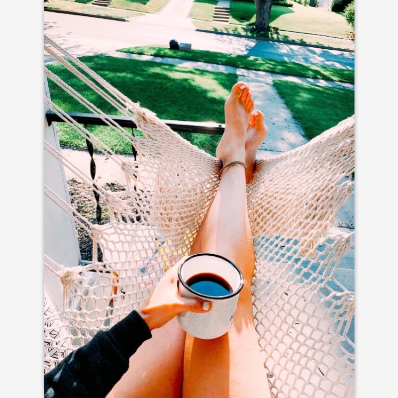 Võng ngồi macrame kèm cây gỗ và dây treo phong cách Bắc Âu