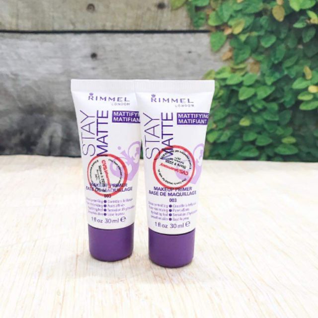 Kem lót RIMMEL Stay Matte