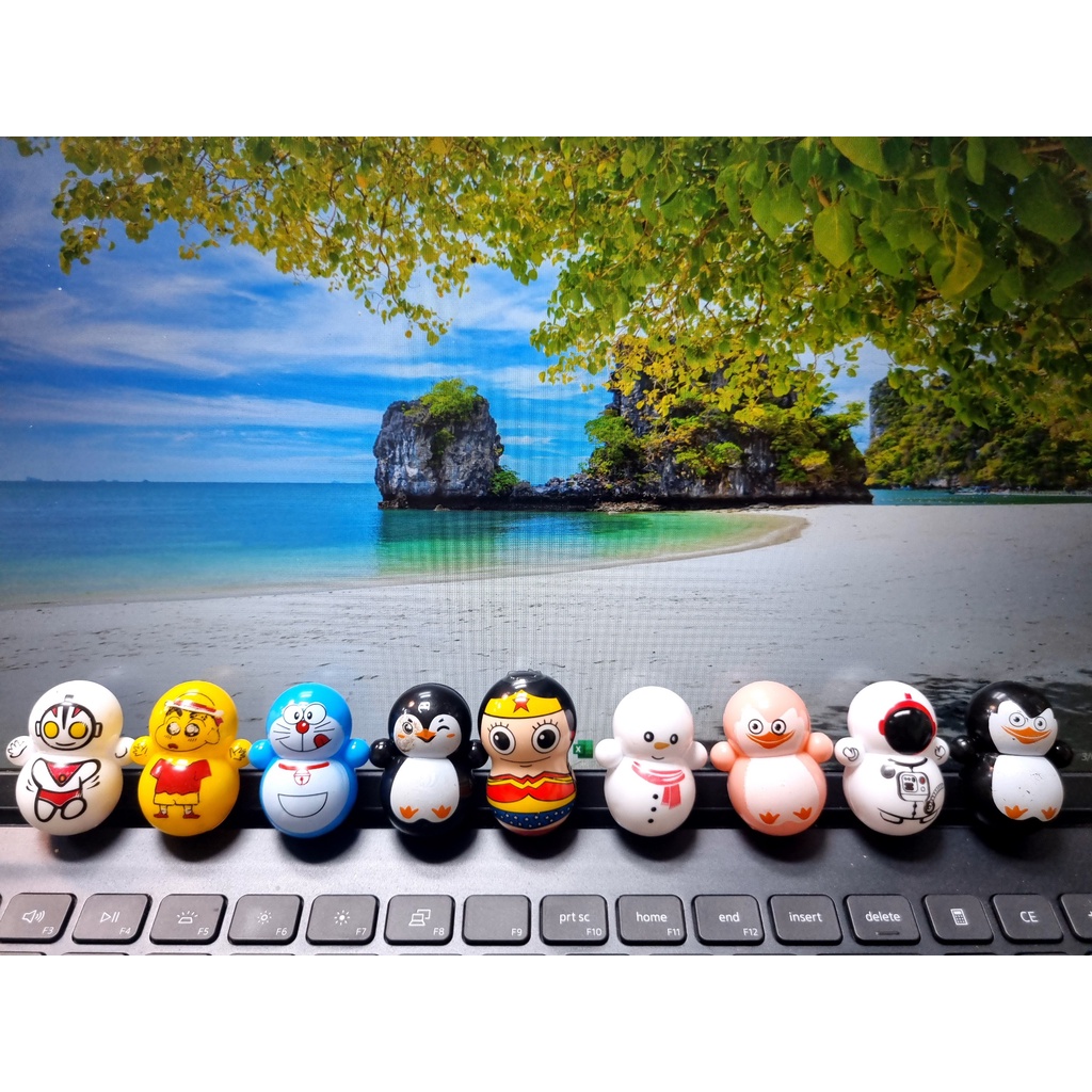 Quà Tặng lật đật mini cute dễ thương  cho khách hàng khi mua hàng tại shop.