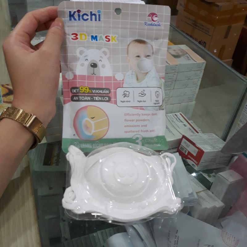 KHẨU TRANG CHO BÉ HÌNH GẤU KICHI CÓ ẢNH THẬT BÉ SHOP ĐEO ( 1 GÓI 3 CÁI )