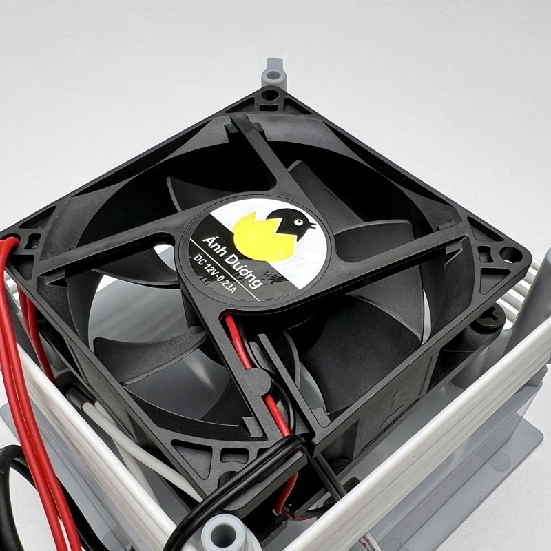 Quạt tản nhiệt máy ấp trứng P100 Ánh Dương 8x8cm/12V/0.23A Hàng Chính Hãng