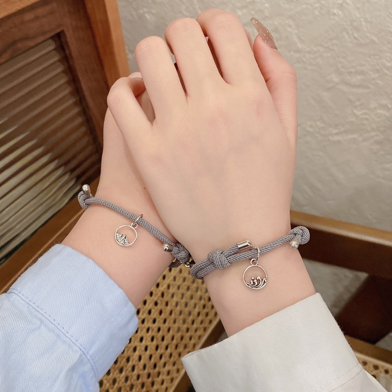 Vòng Tay Nam Châm Họa Tiết Phi Hành Gia Phong Cách Hàn Quốc Hợp Thời Trang Cho Cặp Đôi