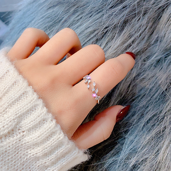 Nhẫn mở hình lá đính pha lê thời trang tinh tế cho nữ