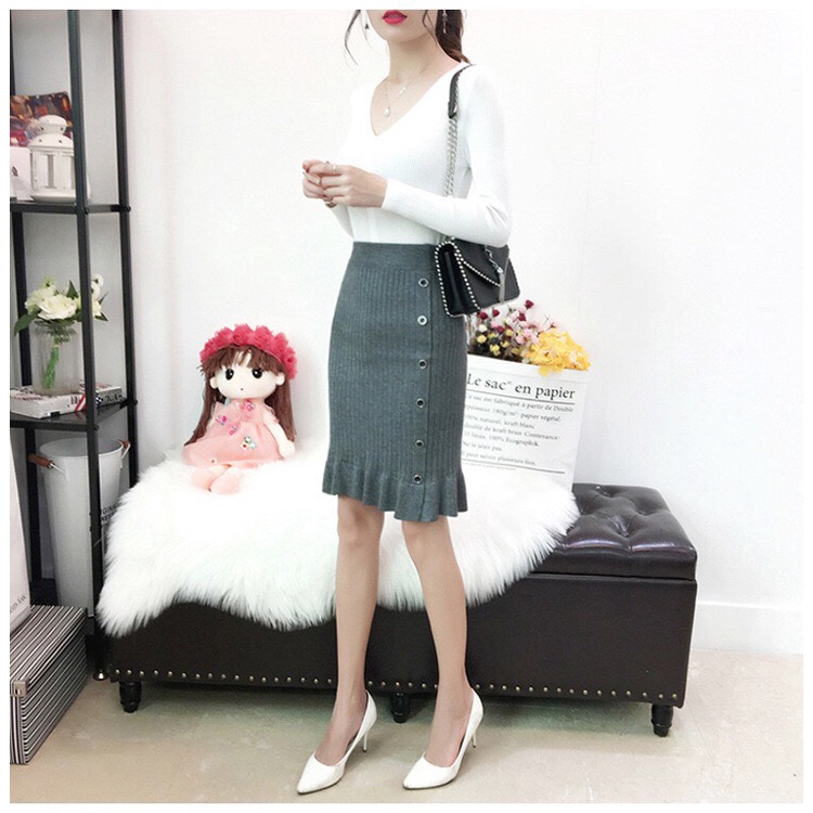 Chân váy nữ,chân váy len đuôi cá phối cúc mẫu mới Cv10