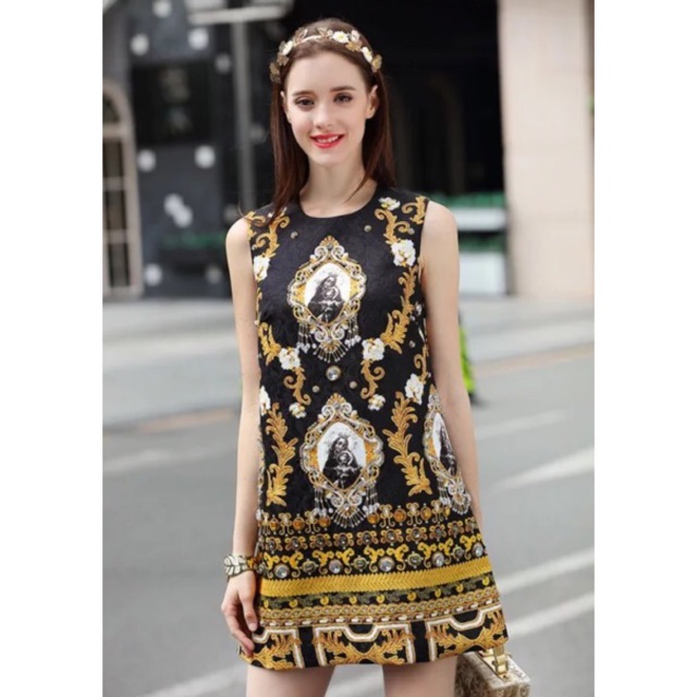 Đầm hoạ tiết - Yến Phan