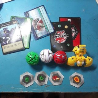 Bộ 1 con bakugan