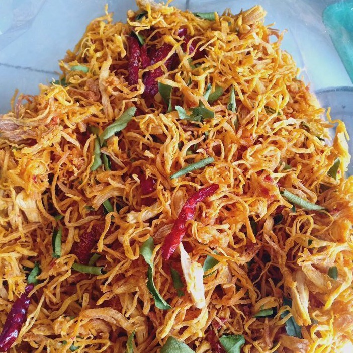 [Mã GROXUAN1 giảm 8% đơn 150K] Khô gà lá chanh HiDu 100gr loại cay vừa hàng xuất khẩu | BigBuy360 - bigbuy360.vn