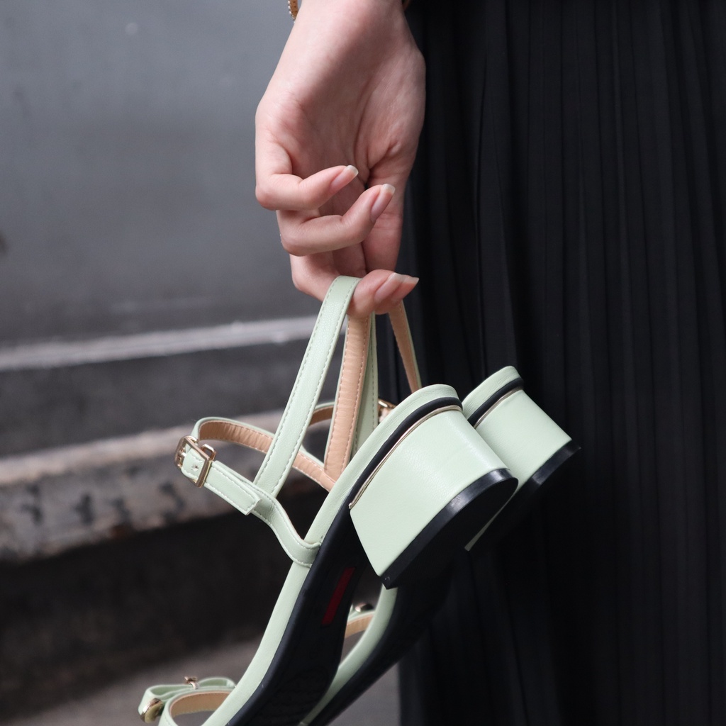 Giày sandal cao gót nữ quai ngang mũi vuông quai mảnh đính nơ nữ tính nhẹ nhàng cao 4cm 1000