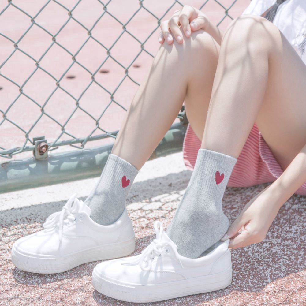 Vớ cotton cổ cao in họa tiết trái tim đáng yêu thời trang cho nữ