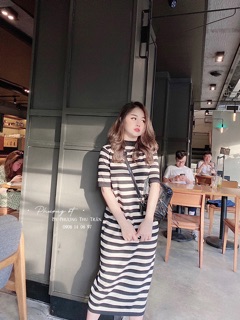 Váy xuông kẻ len ép