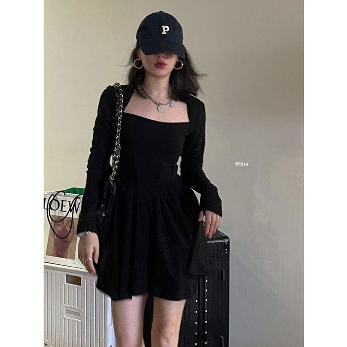 Đầm COZOKC dài tay cổ vuông thời trang dành cho nữ