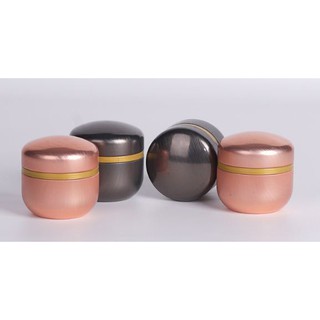 Hộp thiếc nhỏ đựng trà