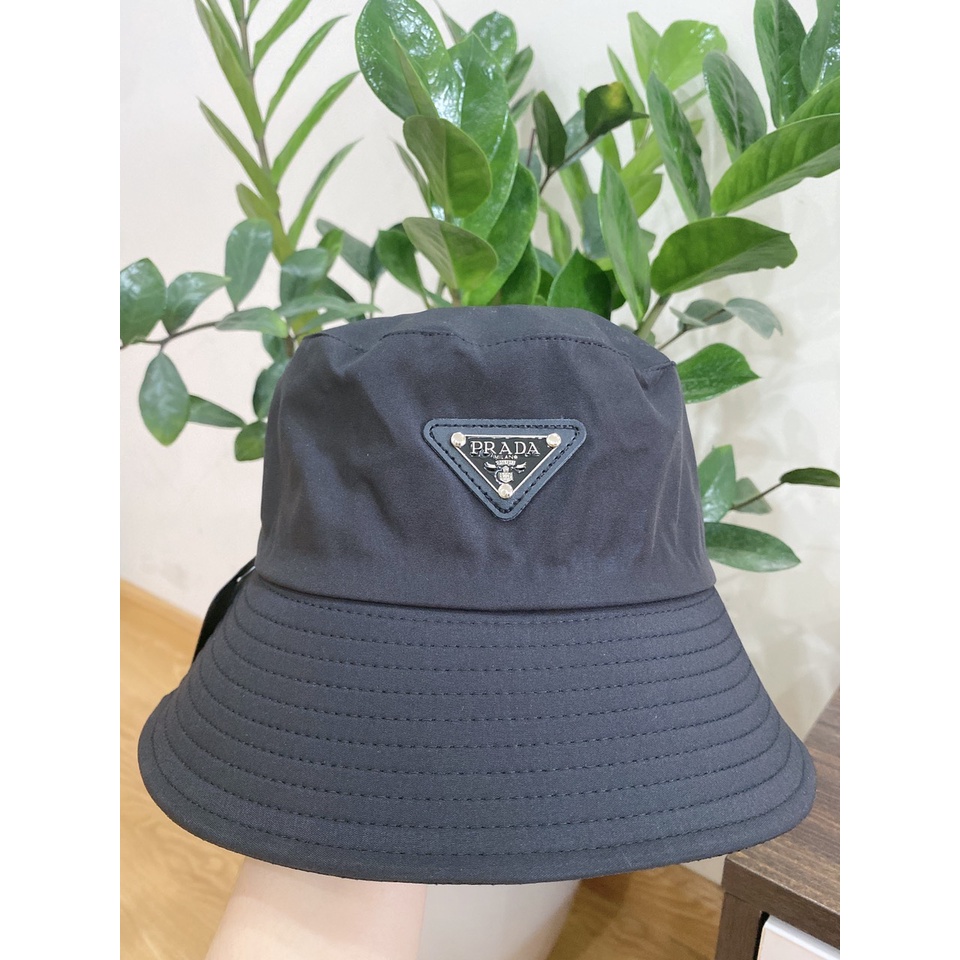 Mũ Bucket Prada ,Nón Tai Bèo Prada Chất Liệu Vải Gió Dầy Dặn Thấm Hút Mồ Hôi Thời Trang Nam Nữ Quảng Châu