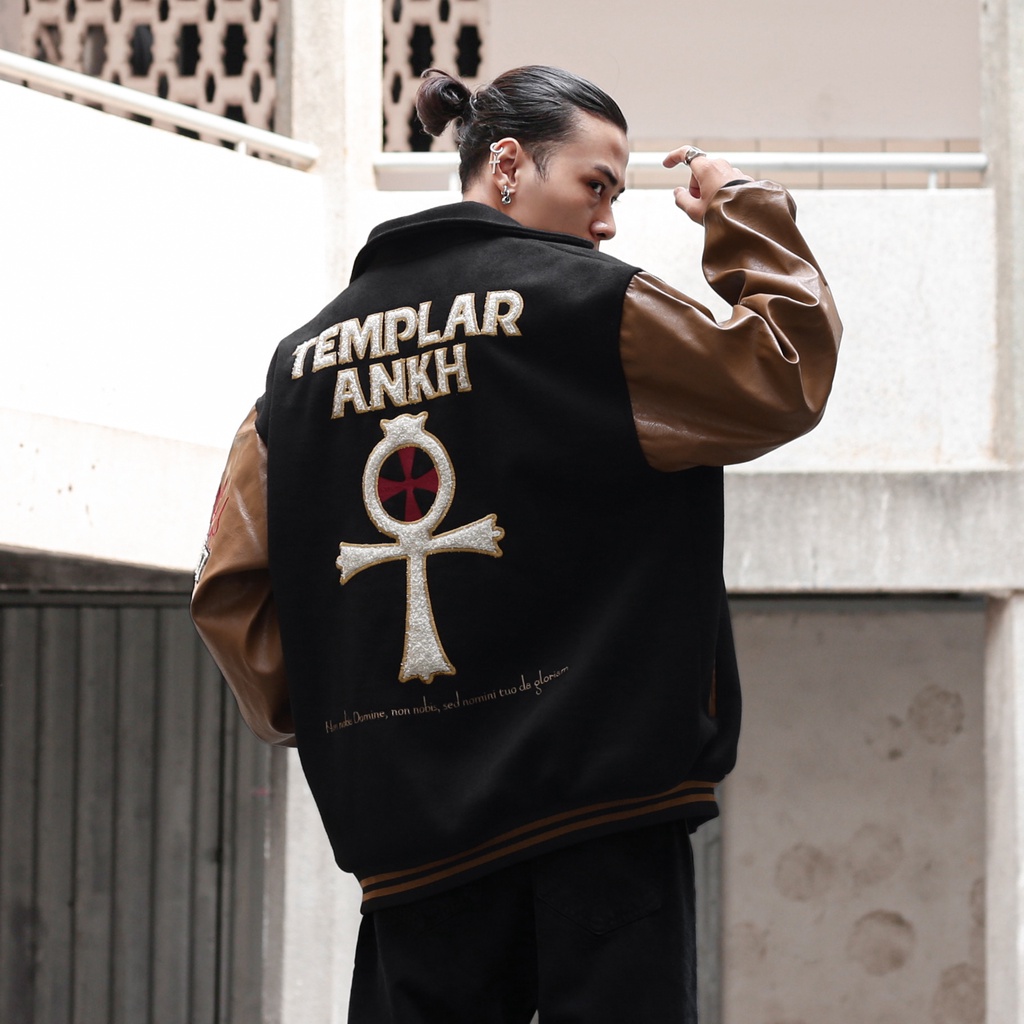 Áo Khoác Varsity Jacket Chất Liệu Dạ Tay Nâu Da Dày Dặn Cổ Bẻ Form Rộng Thoải Mái Unisex Hình Thêu Sắc Nét Màu đen