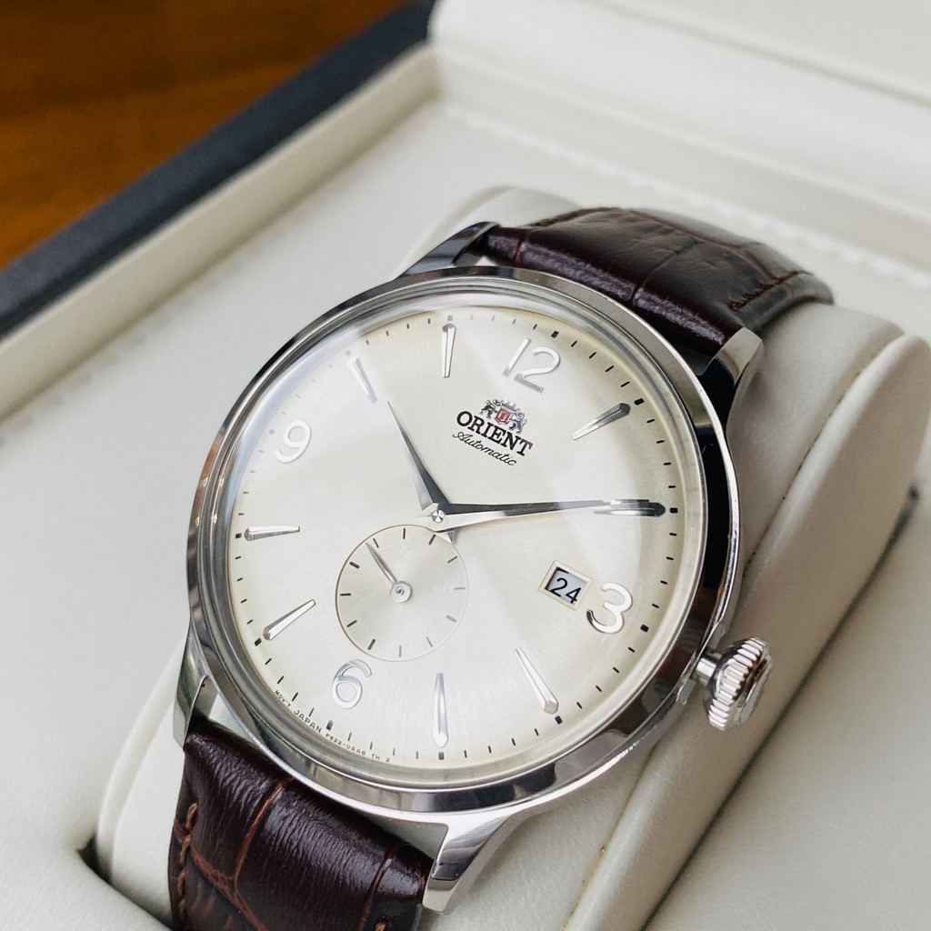 Đồng hồ Nam Orient Bambino RA-AP0003S10B Automatic,Mặt trắng,Lồi,Kính khoáng,Lịch ngày-Máy cơ tự động-Dây da-Size 40mm