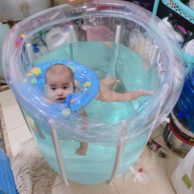 Bể bơi thành cao cho bé