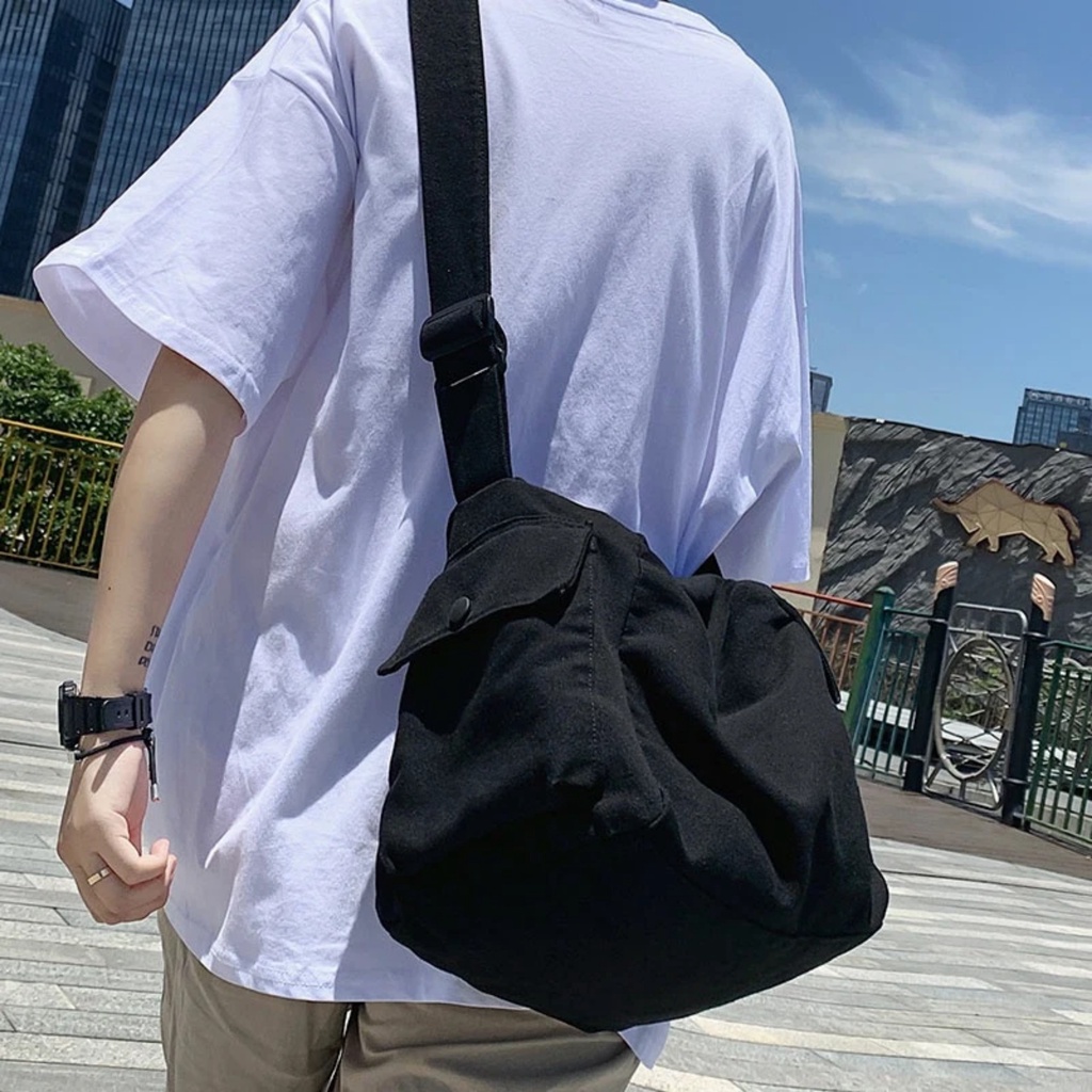 Túi đeo chéo vải canvas có lót 2 túi hộp bên hông kiểu dáng hiện đại