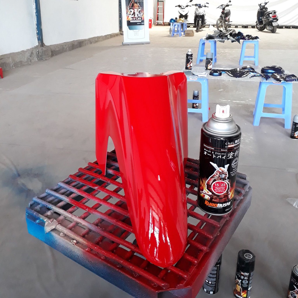 Chai Sơn Samurai 15/23 Màu Đỏ Nổi Bật - Sơn Chính Hãng