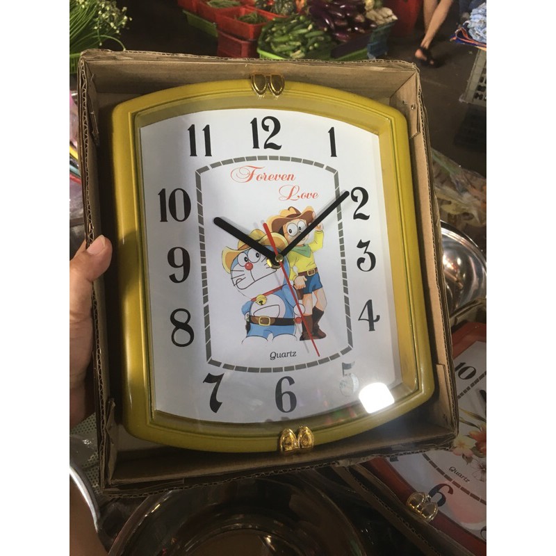 Đồng hồ treo tường