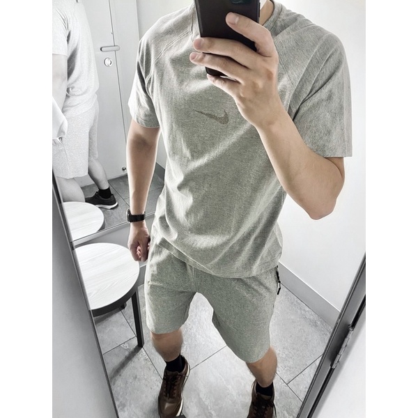 Bộ Thể Thao Chất Nỉ Ánh Kim