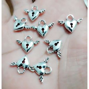 phụ kiện charm sỉ : 23k = 50 gram [ charm giá sỉ Thành Phố Hồ Chí Minh ]