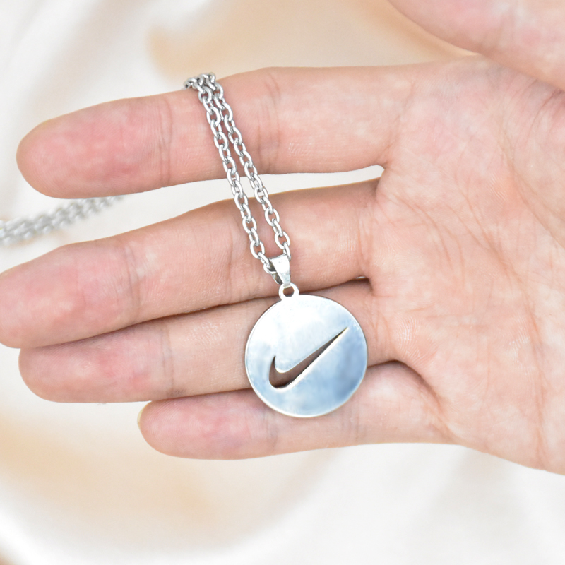 Vòng Cổ Bằng Thép Titan Thiết Kế Đục Lỗ Đơn Giản Thời Trang hip hop Hàn Quốc Cho Nam Và Nữ