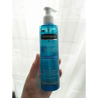 Sữa rửa mặt Neutrogena Hydro Boost Aqua Gel