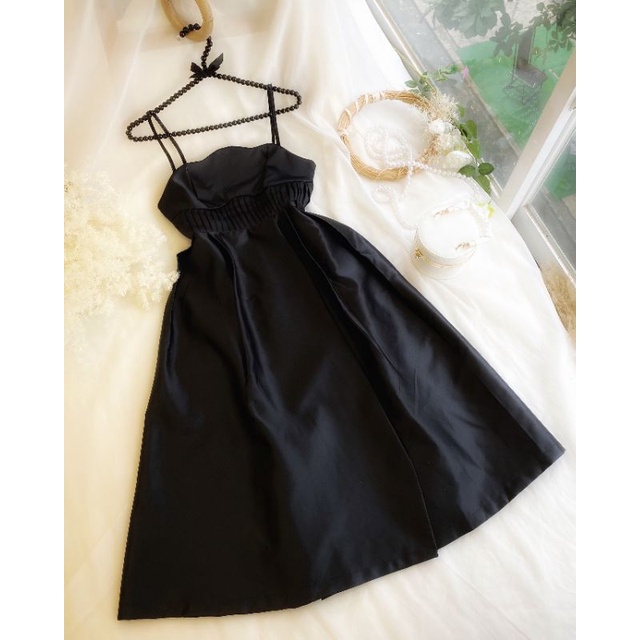 Đầm dự tiệc 2 dây xếp li eo Jolie Dress