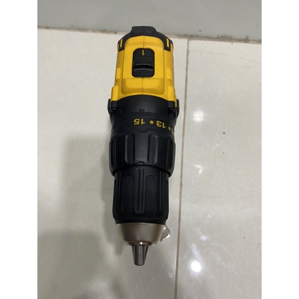 thân máy khoan Dewalt 20v