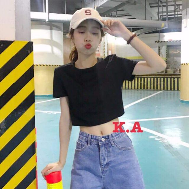 Áo croptop thụng hít hót