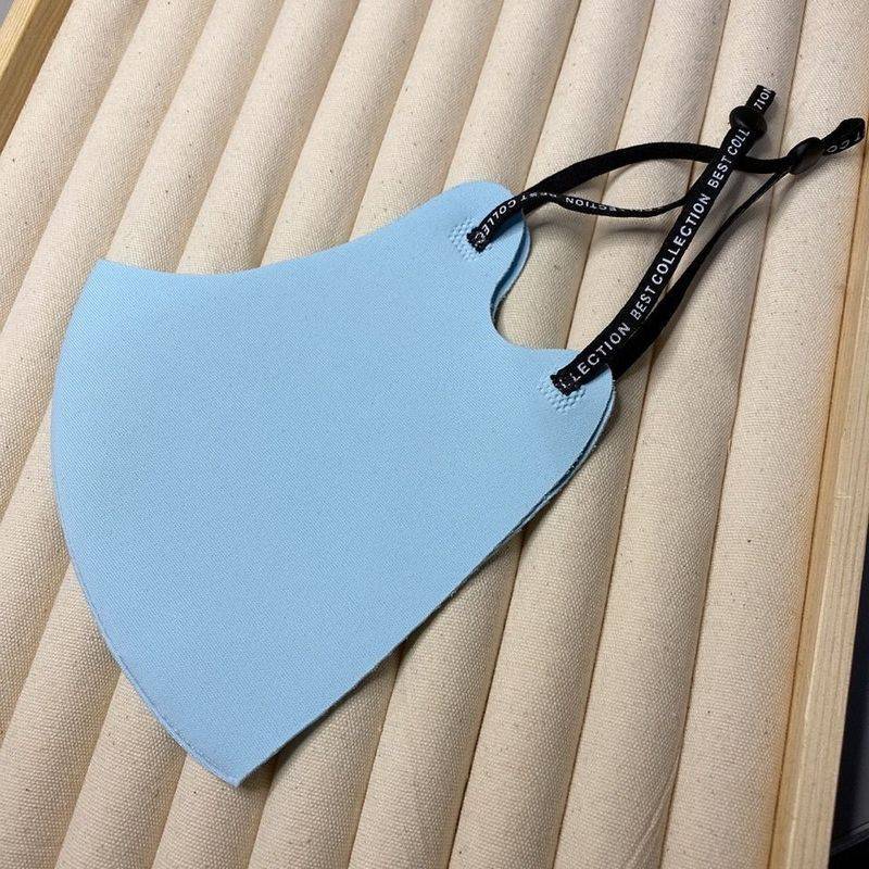 (Hàng Mới Về) Khẩu Trang Lụa Chống Bụi Thoáng Khí Thời Trang Xuân Hè | BigBuy360 - bigbuy360.vn