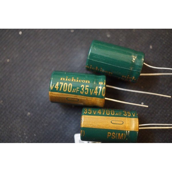 2 Tụ Hóa 6800UF 35V 18X25 - Tụ Chất Lượng Cao
