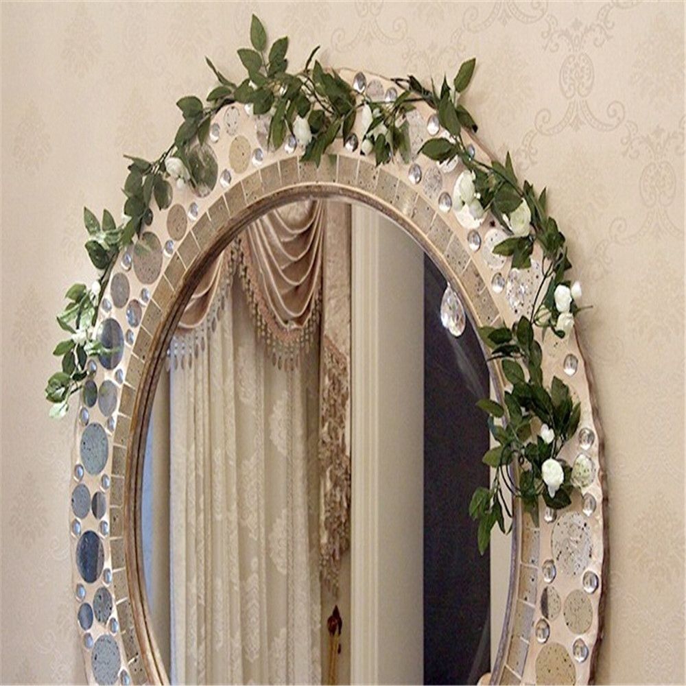 Hoa hồng trắng nhân tạo có lá xanh lá làm bằng lụa cho trang trí