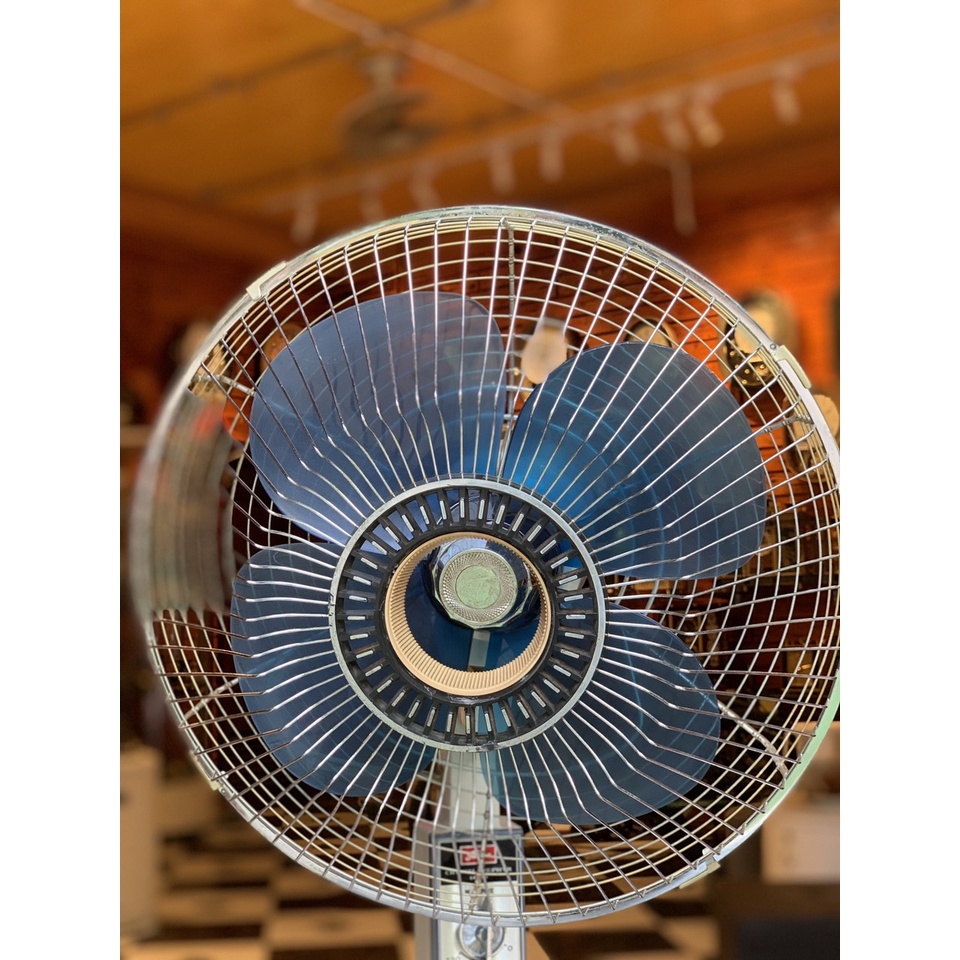 Quạt Toshiba gang sắt đế da Nhật nội địa
