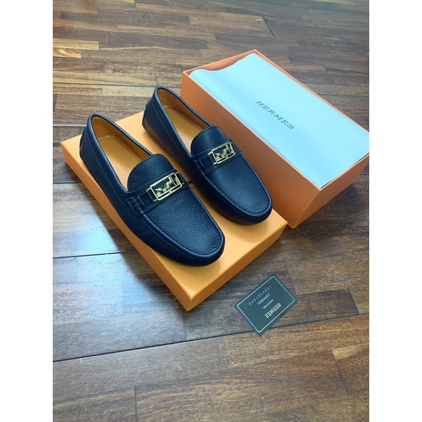 Giày lười nam moca HM, giày da thật đế cao su non, lót da. Form dáng không bai bền chắc. Hàng super fullbox thẻ bill