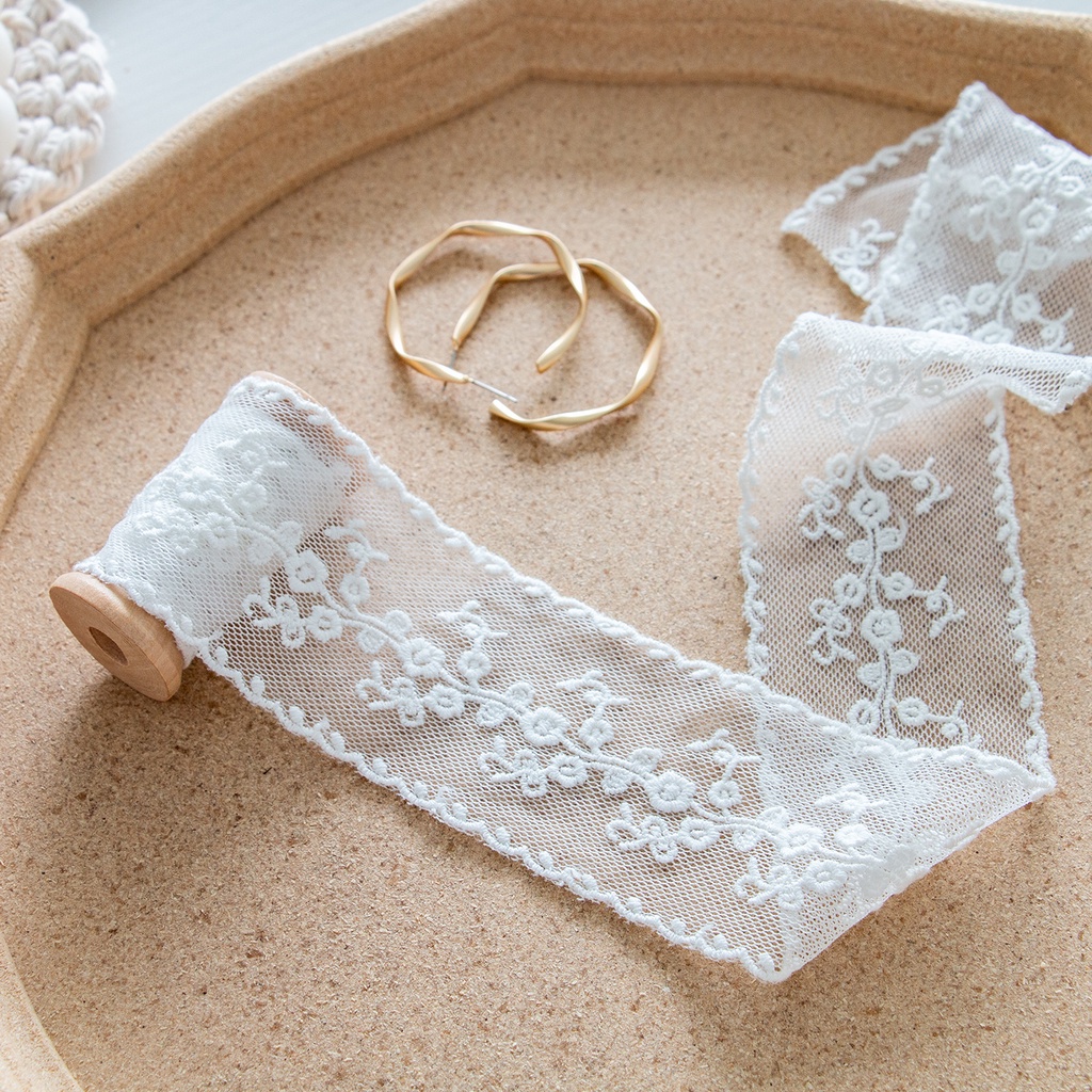 Dây ruy băng ren trắng thêu họa tiết dùng trang trí phông nền chụp ảnh đa năng xinh xắn