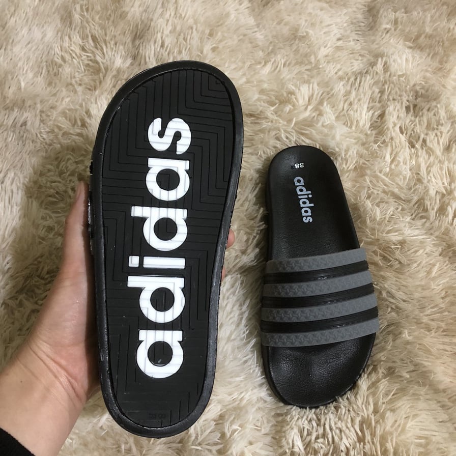 🔥HÀNG CAO CẤP🔥Dép adidas,Dép quai ngang 3 sọc đen trắng đế có chữ cao cấp