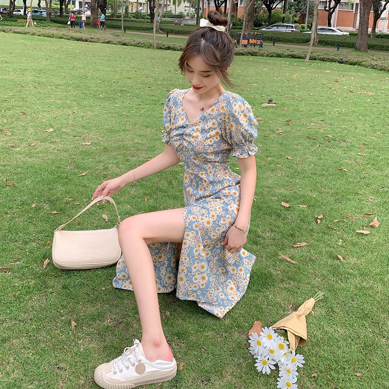 Đầm dài IELGY tay phồng in họa tiết hoa cúc thanh lịch cho nữ