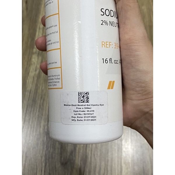 Gel Ngậm Fluor trung tính dưỡng chất, chứa 2% natri fluor