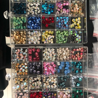 Nail art 20 viên đá khối mix từ ss6-ss10 . Sáng bóng to