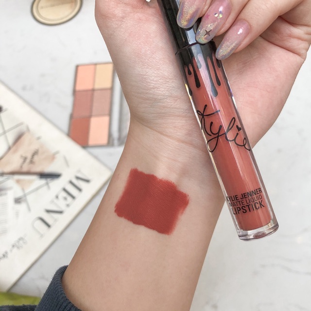 Set son kem Kylie Lip kit của Kylie Jener