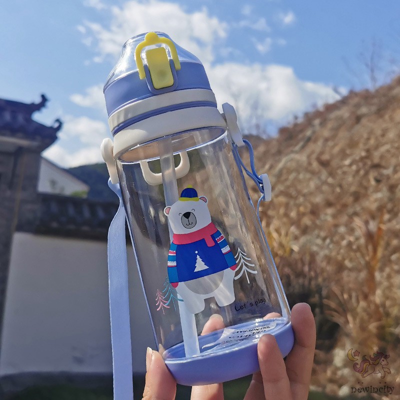Bình Nước Chất Liệu Bằng Nhựa Cỡ Lớn Hoạ Tiết Hoạt Hình Có Ống Hút