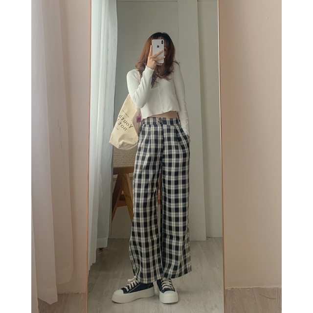 Áo croptop len tăm
