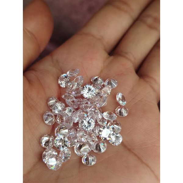 Đá trang sức,Đá kim cương nhân tạo đủ size ai mua nhiều làm gia công ib shop