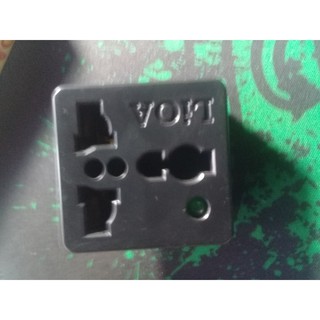 Phích Ổ Cắm Đa Năng LIOA (PHI 5)